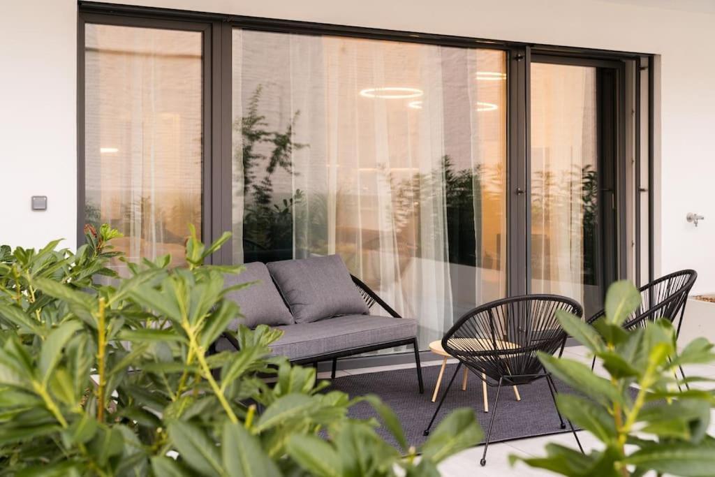 Gold Garden Terrace Apartment Brno Buitenkant foto