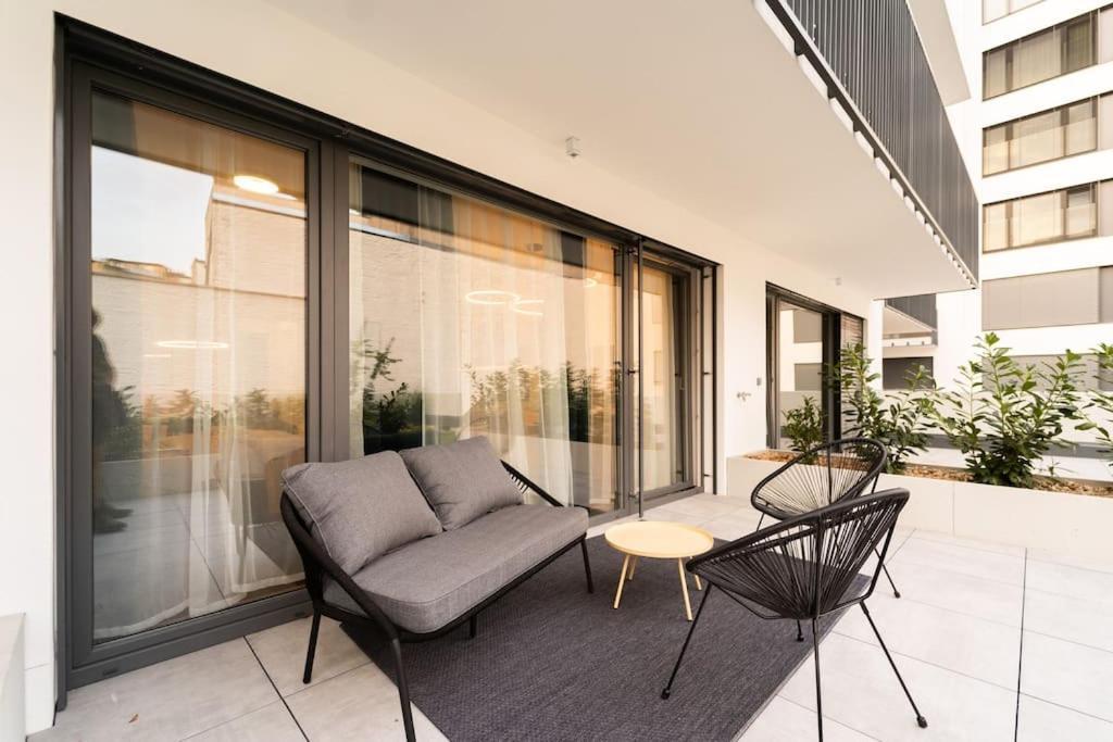 Gold Garden Terrace Apartment Brno Buitenkant foto