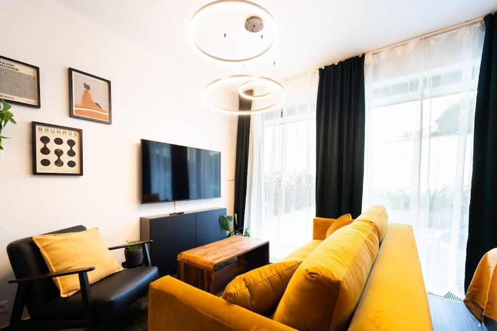 Gold Garden Terrace Apartment Brno Buitenkant foto