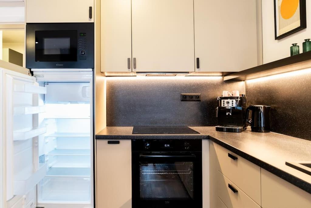Gold Garden Terrace Apartment Brno Buitenkant foto